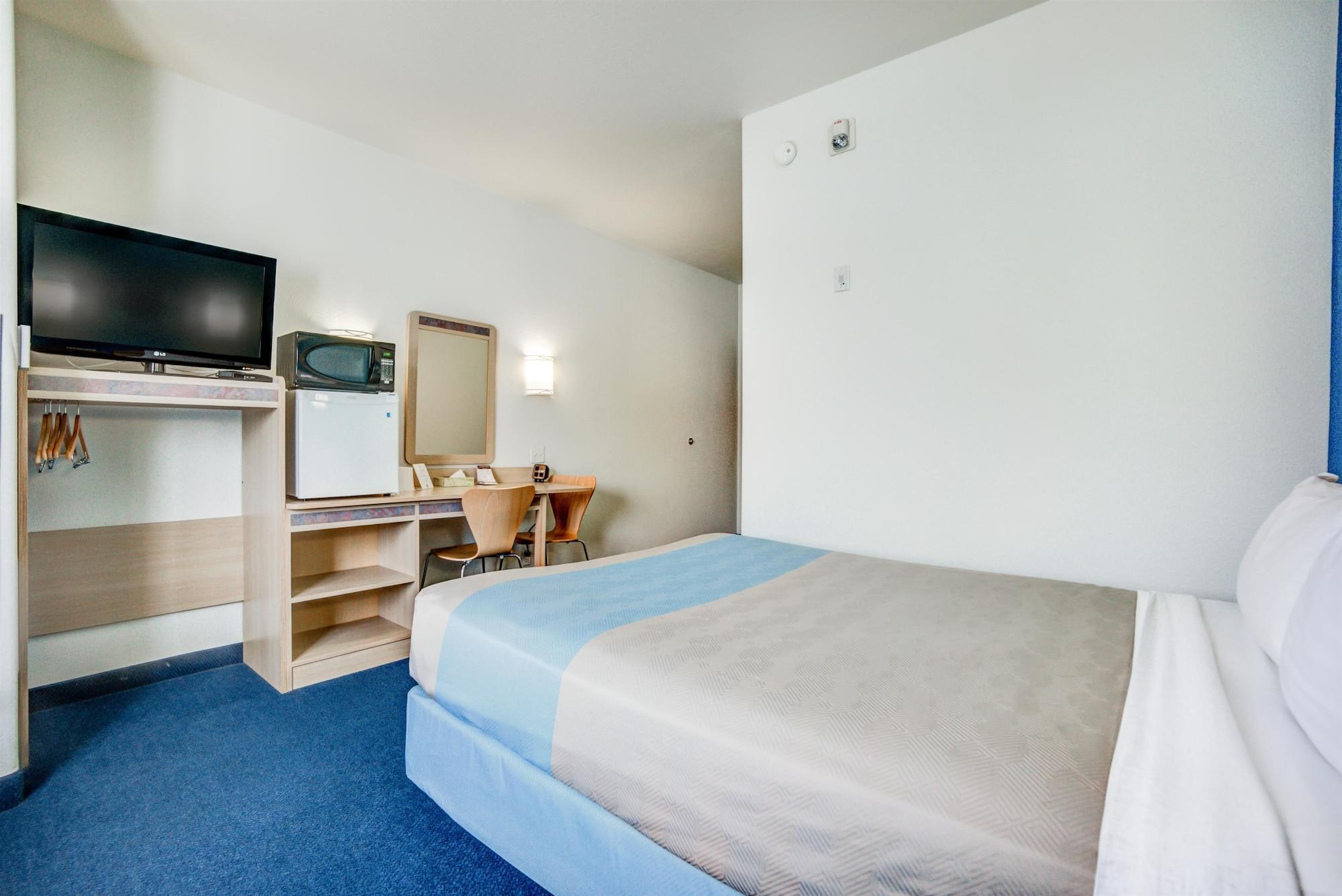 Motel 6-Red Deer, Ab Екстер'єр фото