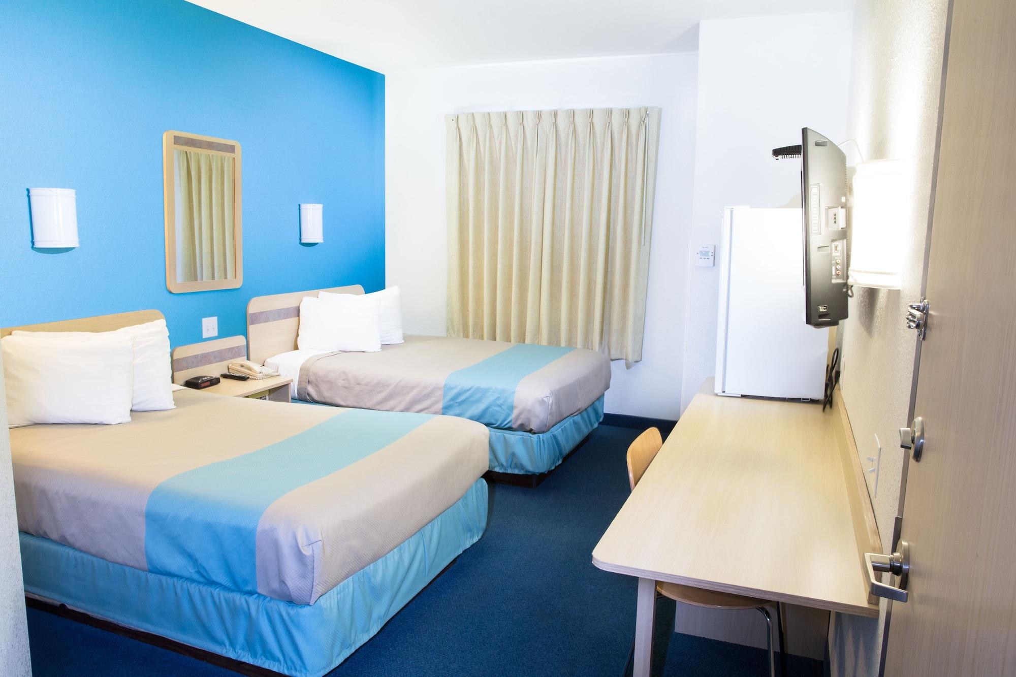 Motel 6-Red Deer, Ab Екстер'єр фото
