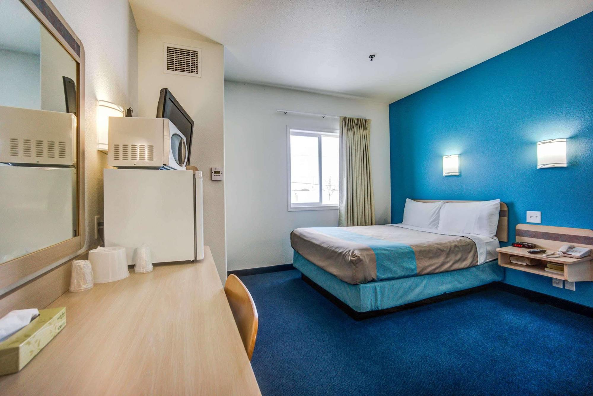 Motel 6-Red Deer, Ab Екстер'єр фото